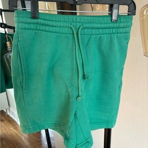 Aritzia TNA cozy fleece boyfriend sweat shorts